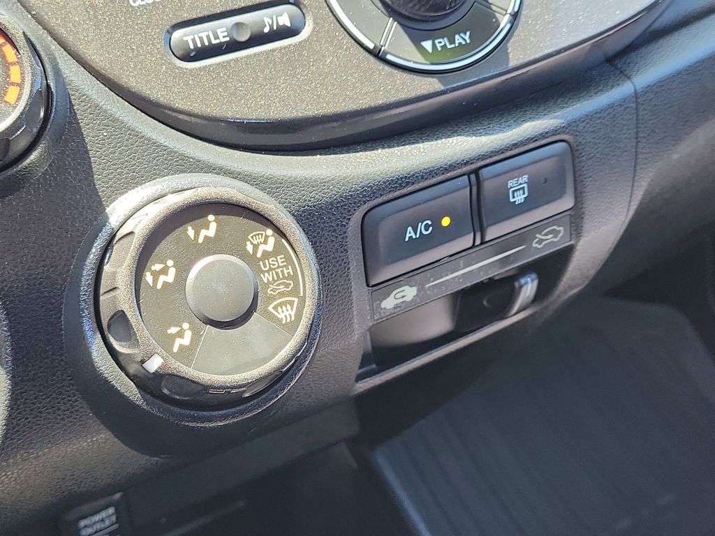 Used 2012 Honda Fit Sport image 21