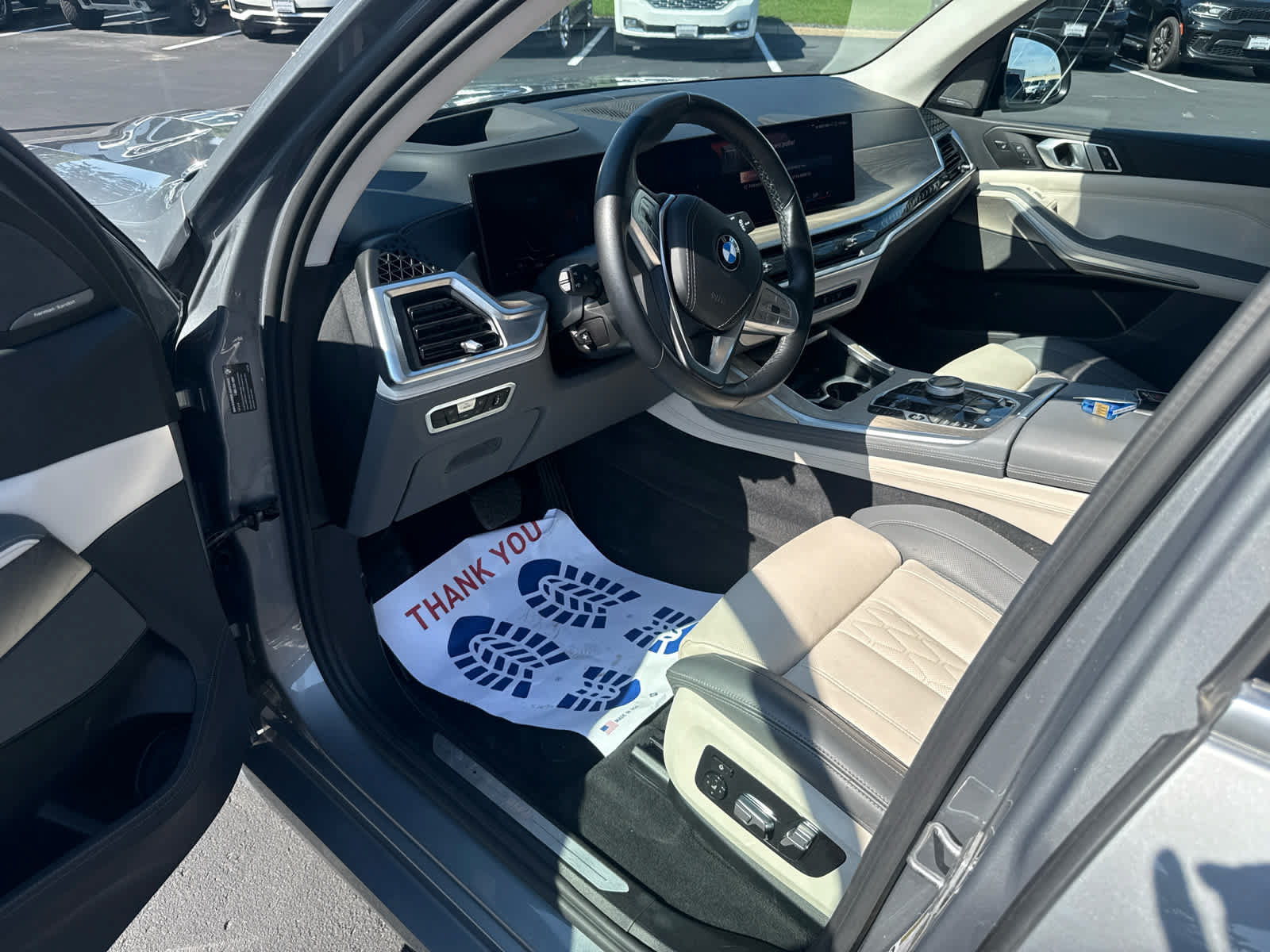 Used 2023 BMW X7 xDrive40i w/ Executive Package AWD/4WD image 21