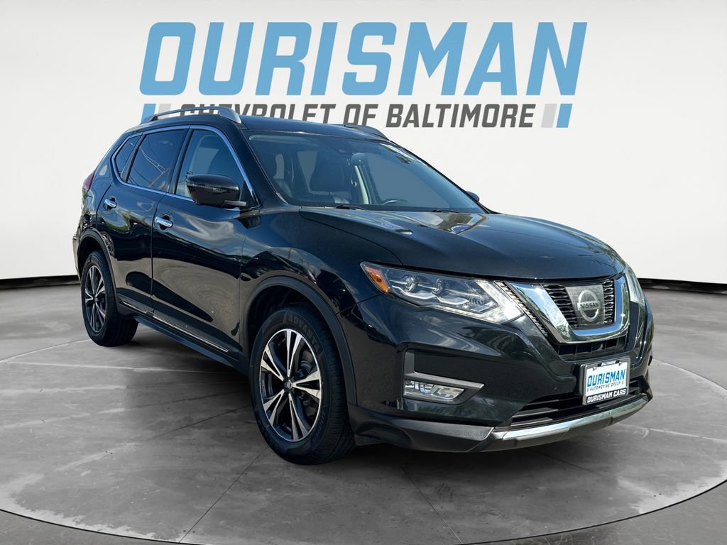 Used 2017 Nissan Rogue SL w/ SL Premium Package