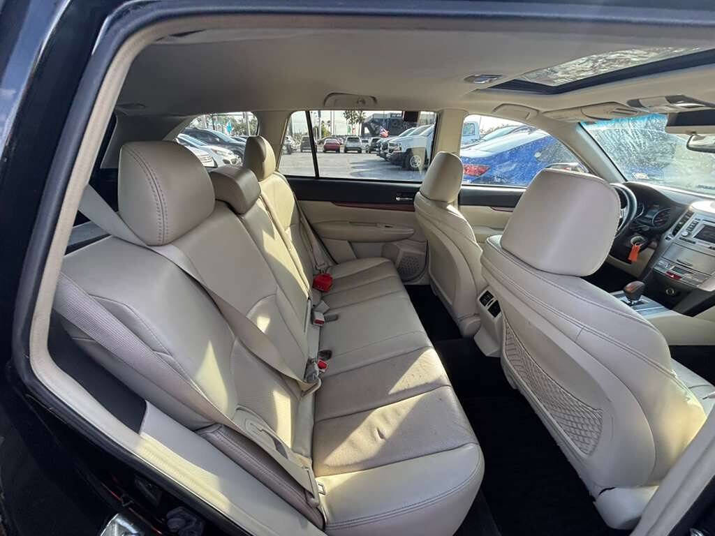 Used 2013 Subaru Outback 2.5i Limited w/ Moonroof Pkg image 9