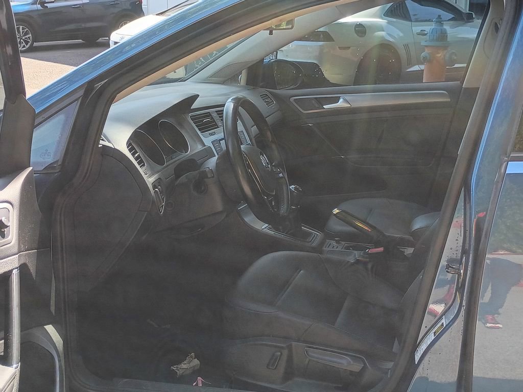 Used 2015 Volkswagen Golf TDI S FWD image 14
