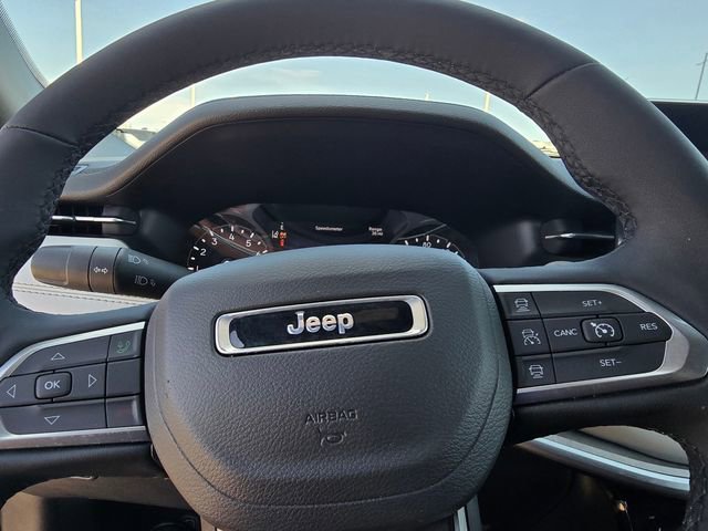 Used 2025 Jeep Compass Limited AWD/4WD image 20