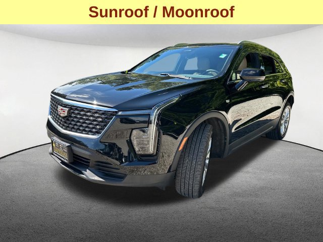 Certified 2024 Cadillac XT4 Luxury w/ Cold Weather Package AWD/4WD image 6