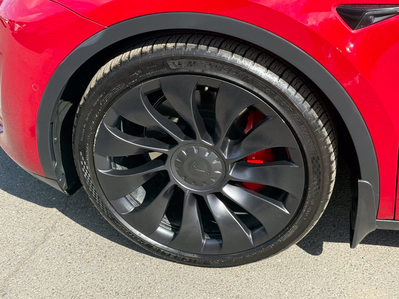 Used 2022 Tesla Model Y Performance AWD/4WD image 38