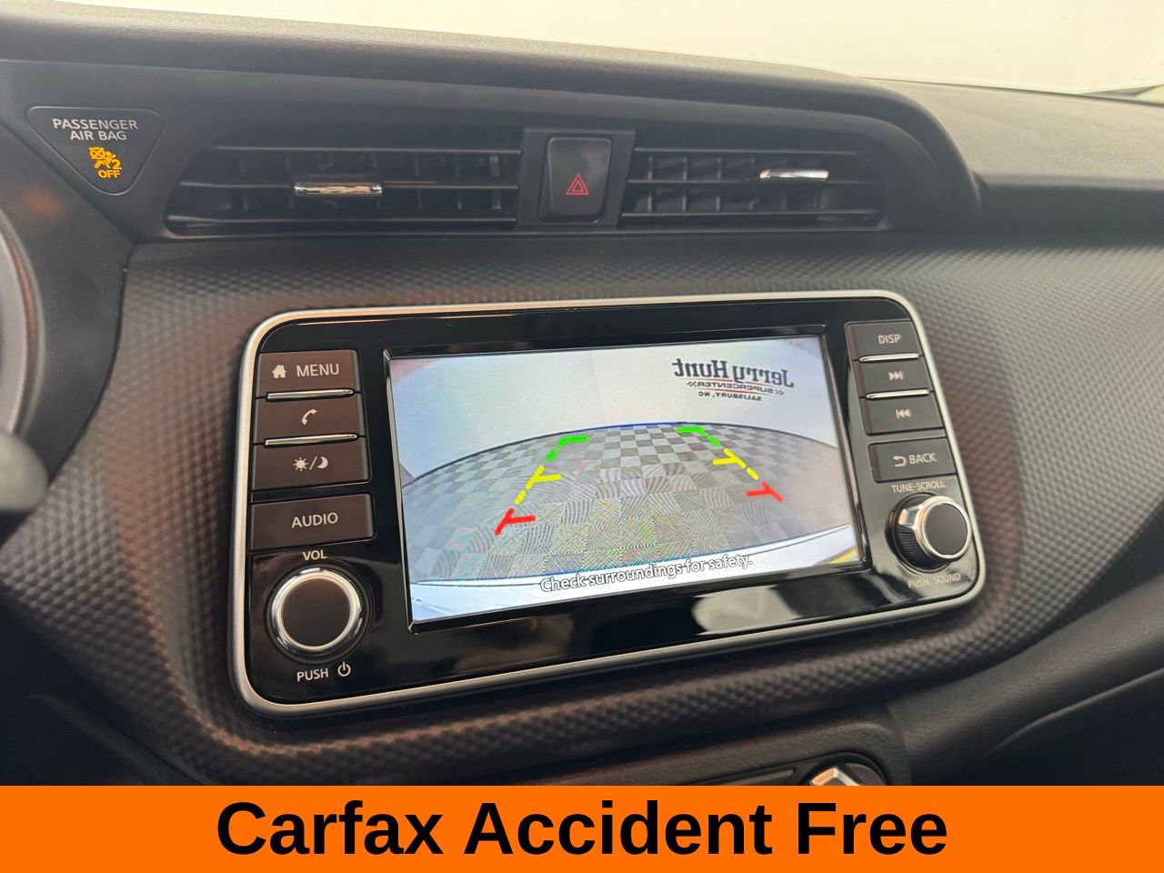 Used 2024 Nissan Kicks S image 3