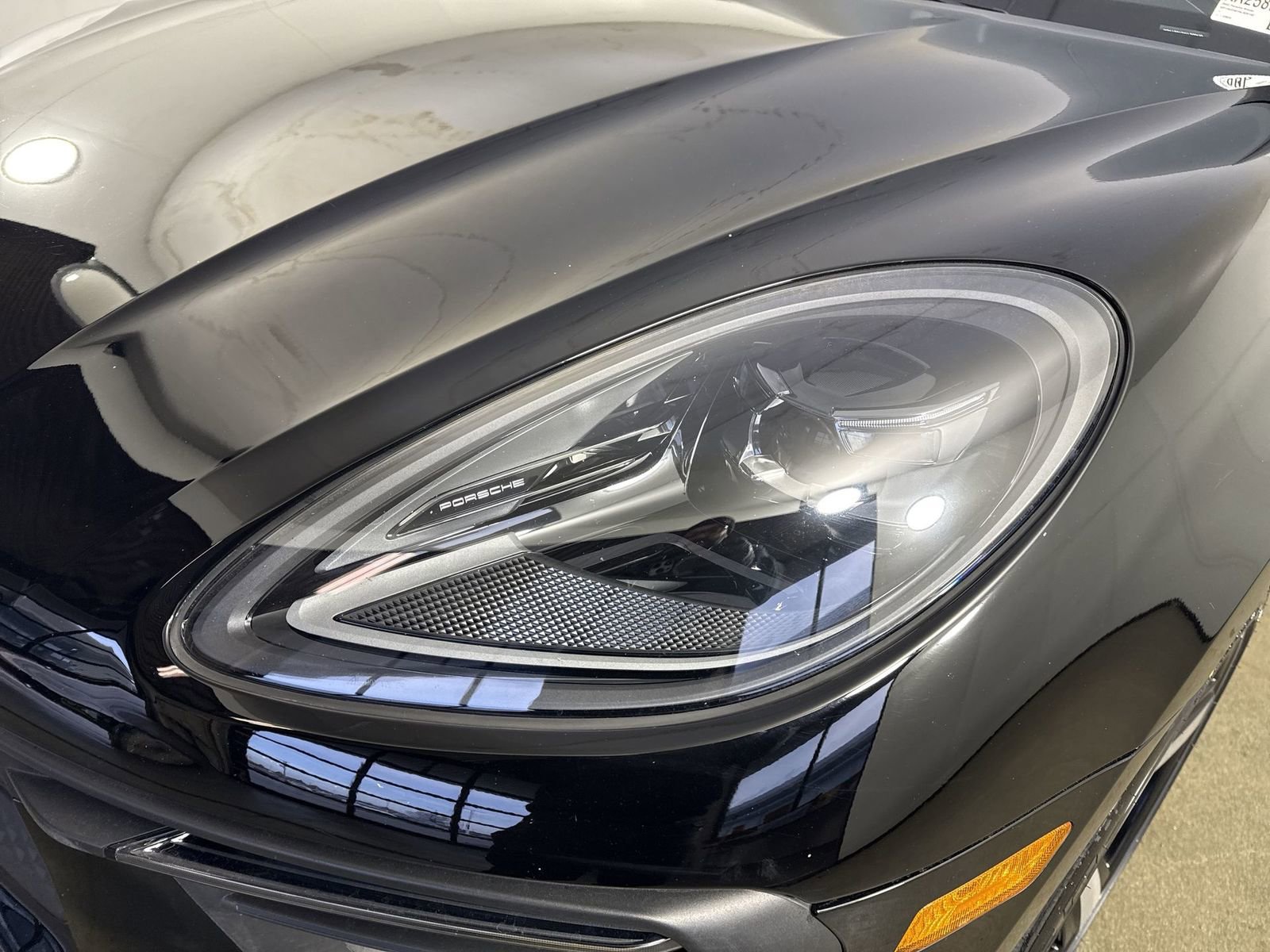 Used 2022 Porsche Macan S image 26