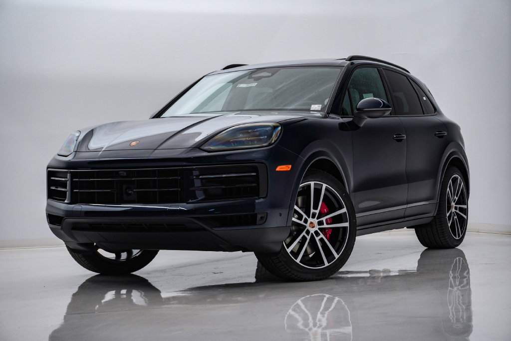 New 2026 Porsche Cayenne S AWD/4WD image 1