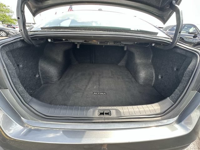 Used 2024 Nissan Altima 2.5 SV FWD image 17