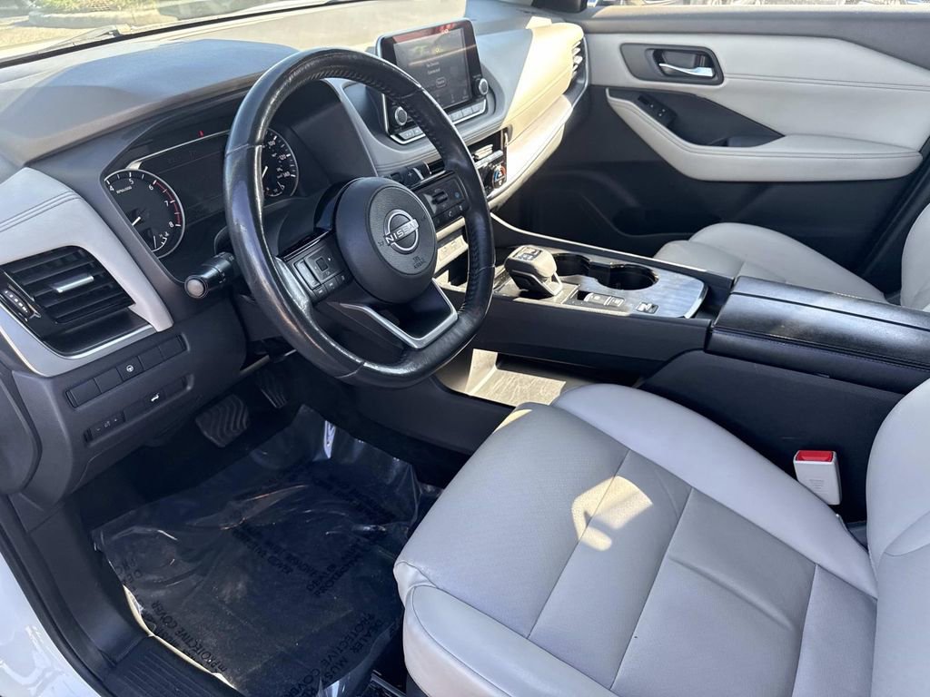Certified 2022 Nissan Rogue SV w/ SV Premium Package image 24