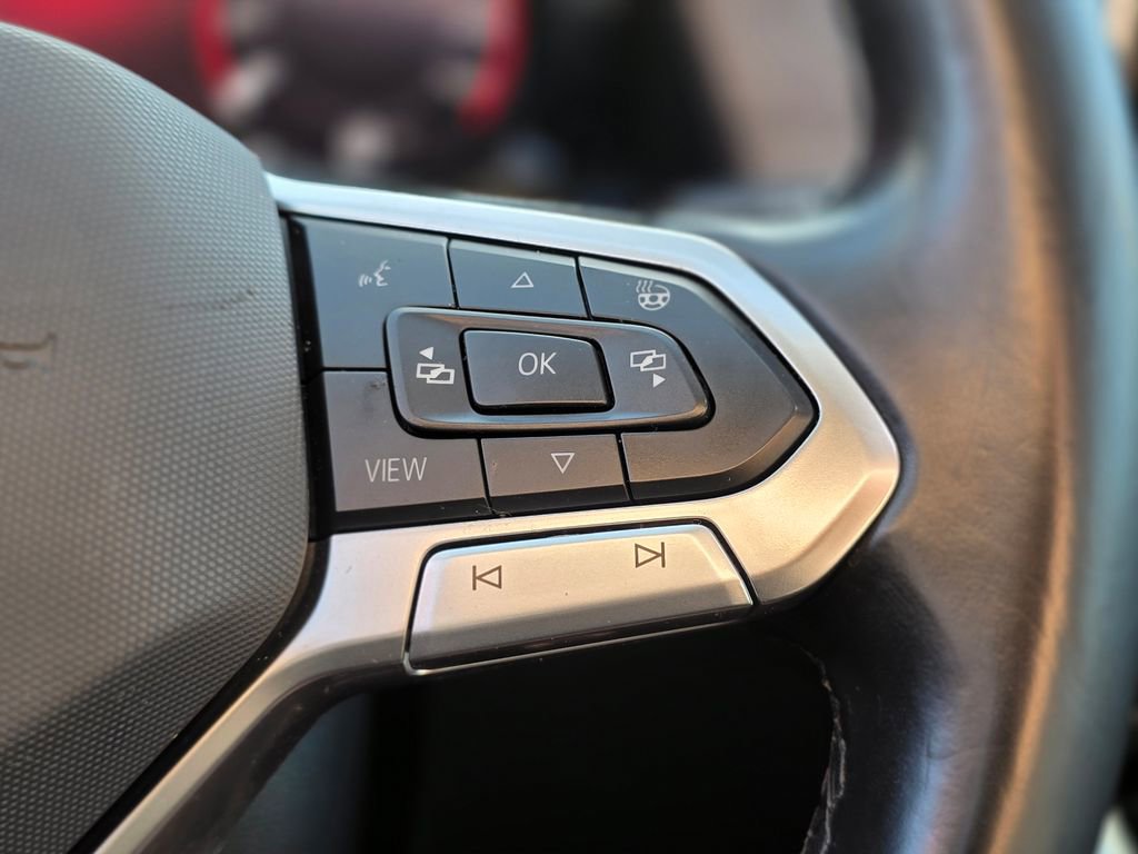 Used 2024 Volkswagen Atlas SEL Premium R-Line AWD/4WD image 33