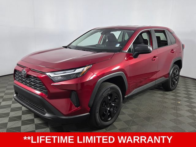 Used 2025 Toyota RAV4 LE FWD image 3
