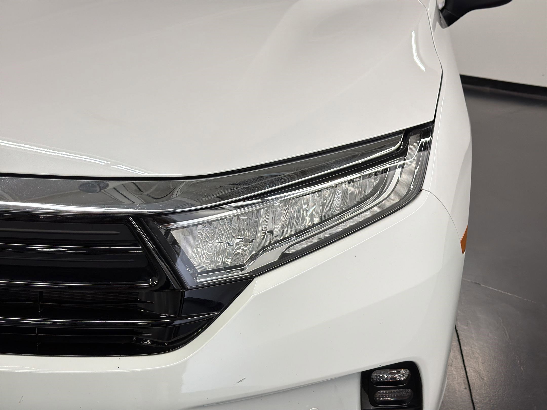 Certified 2024 Honda Odyssey Touring image 11