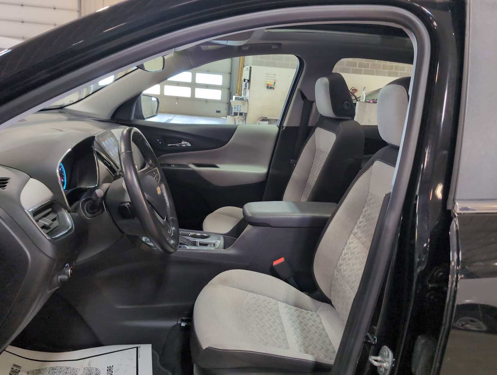 Used 2022 Chevrolet Equinox LT image 20