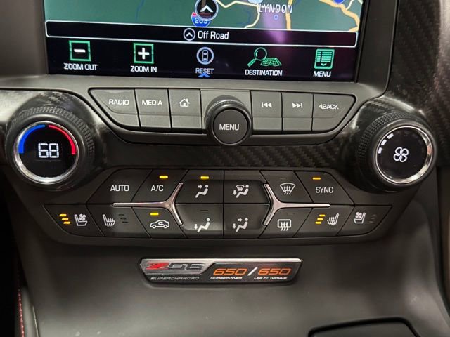 Used 2016 Chevrolet Corvette Z06 w/ 3LZ Preferred Equipment Group image 30