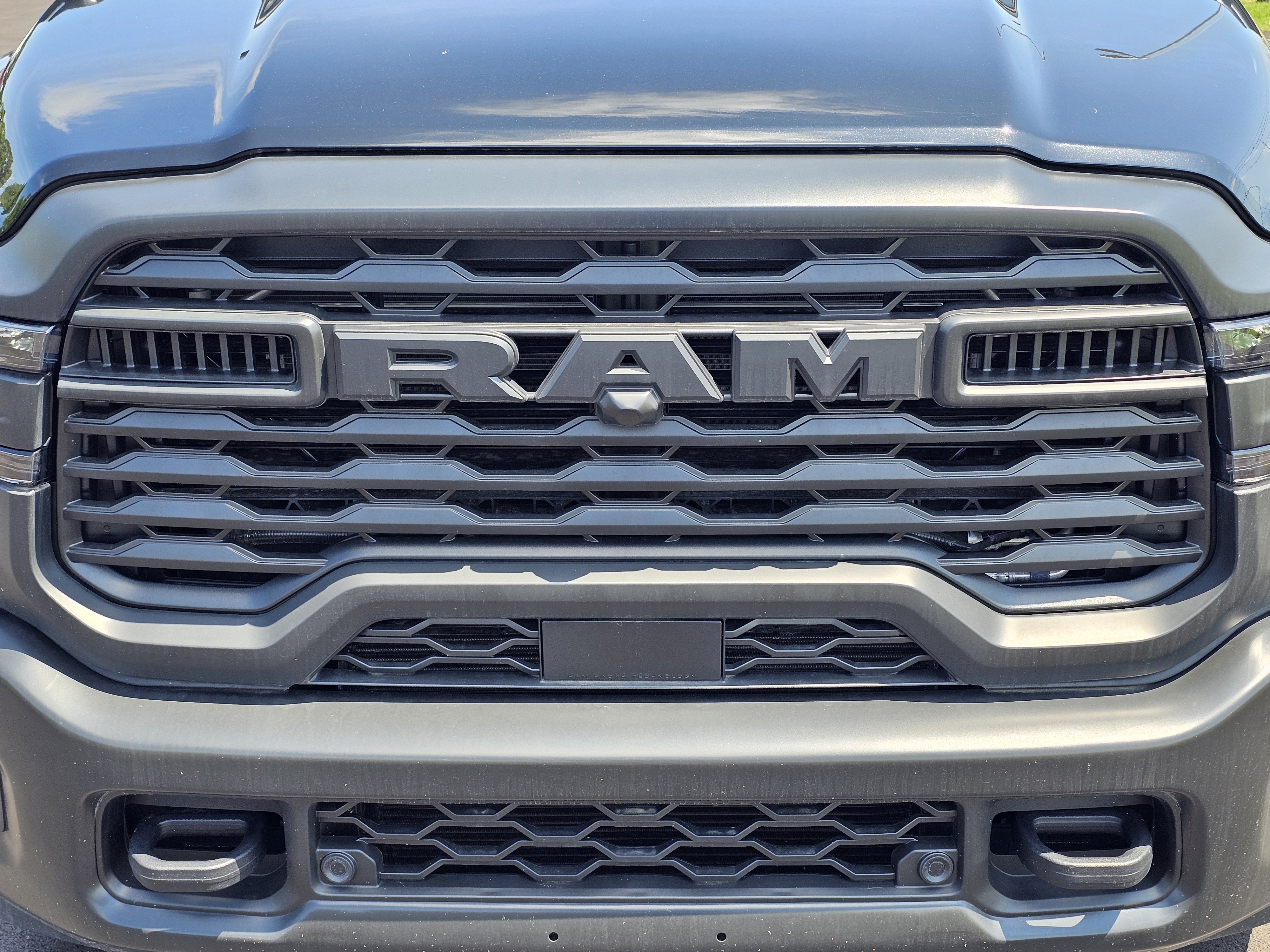 New 2025 RAM 2500 Tradesman AWD/4WD image 3