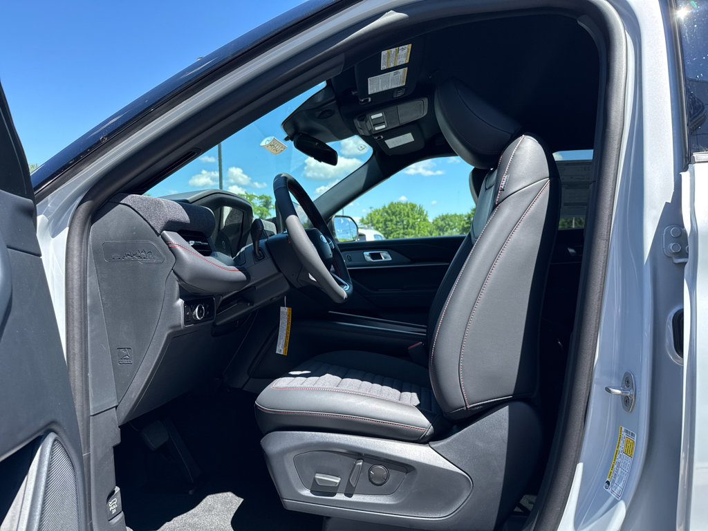 New 2026 Ford Explorer ST-Line AWD/4WD image 4