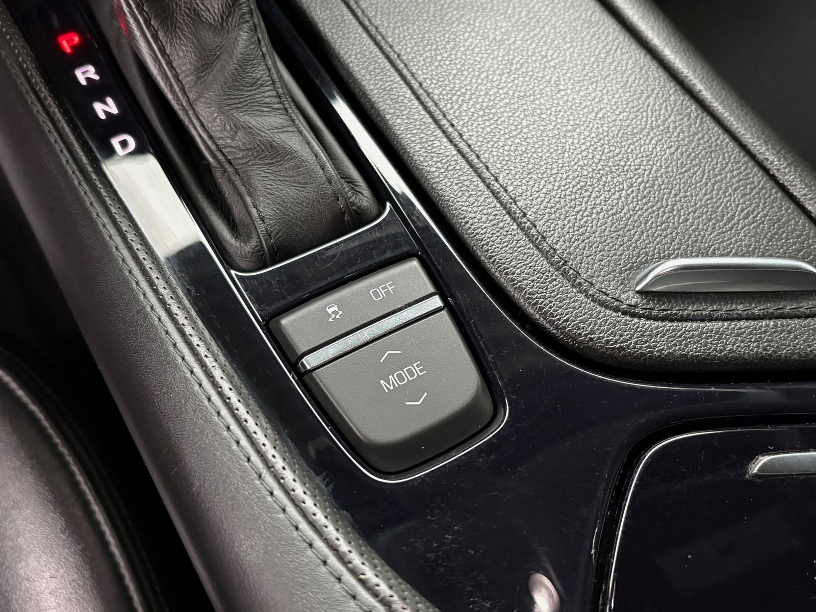 Used 2018 Cadillac CTS Luxury image 44