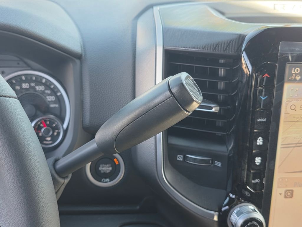 New 2026 RAM 2500 Big Horn AWD/4WD image 19