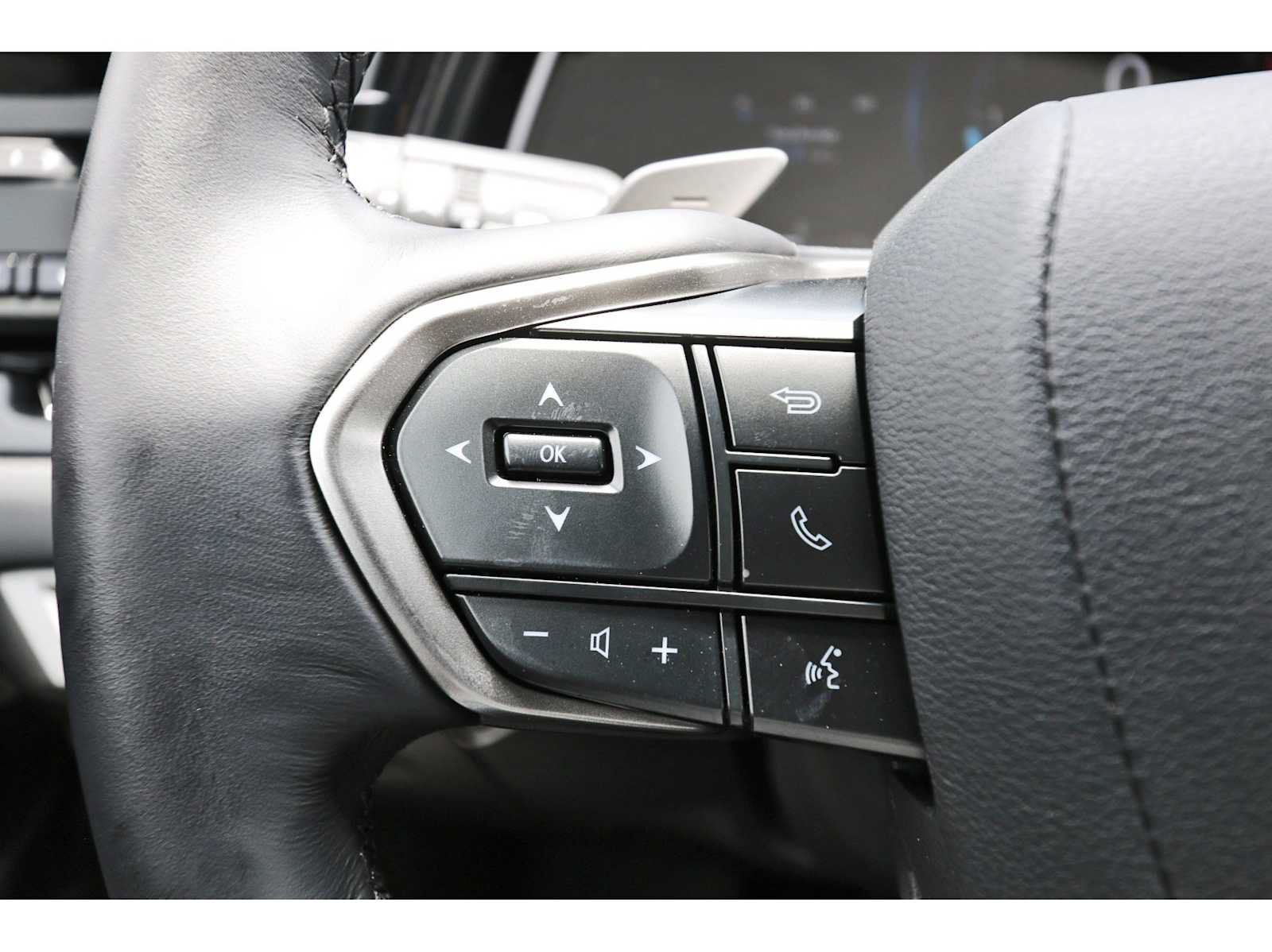 Used 2025 Lexus RX 350 Premium Plus w/ Accessory Package FWD image 16