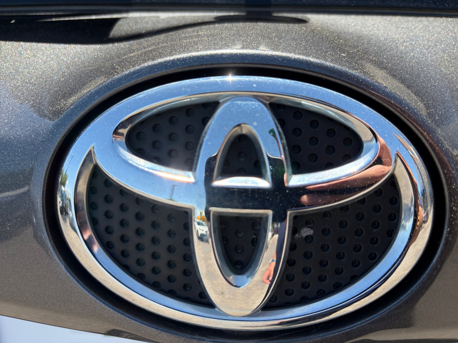 Used 2016 Toyota RAV4 LE AWD/4WD image 34