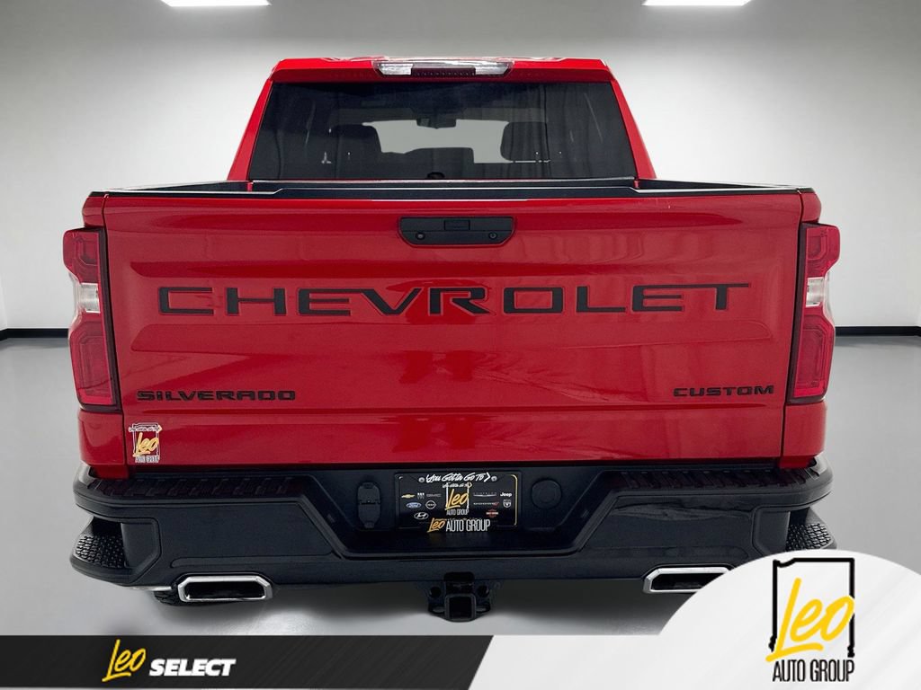 Used 2021 Chevrolet Silverado 1500 Custom Trail Boss w/ LPO, Dark Essentials Package AWD/4WD image 9
