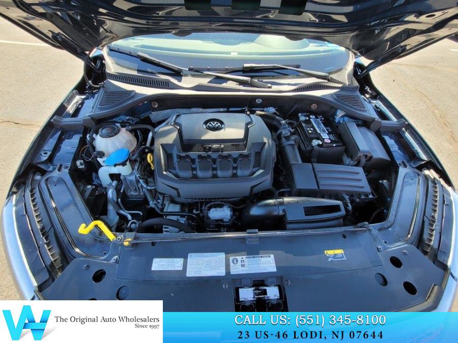 Used 2020 Volkswagen Passat 2.0T SEL image 19