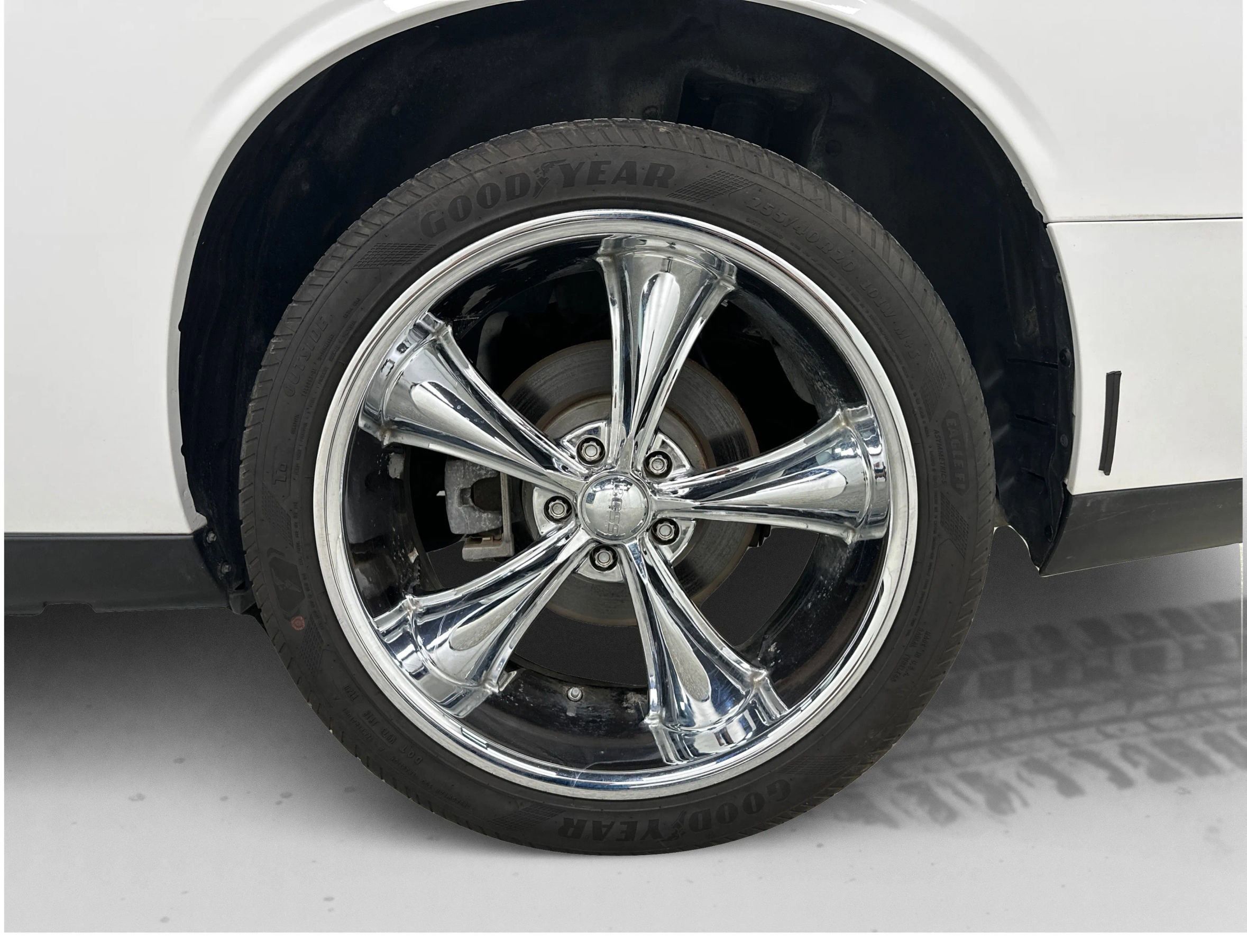 Used 2014 Dodge Challenger SXT w/ Sound Group RWD image 25