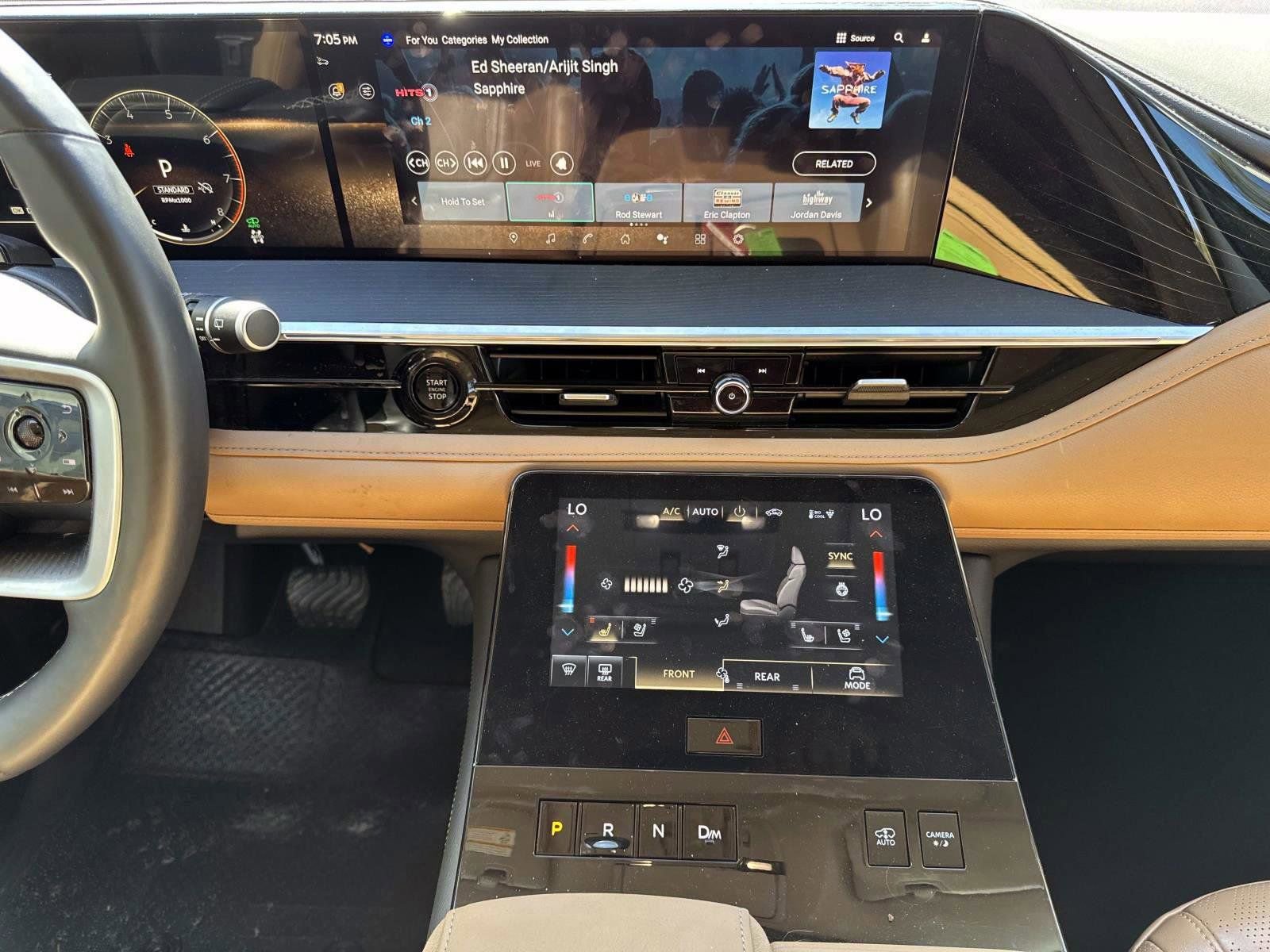 Used 2025 INFINITI QX80 Sensory image 26