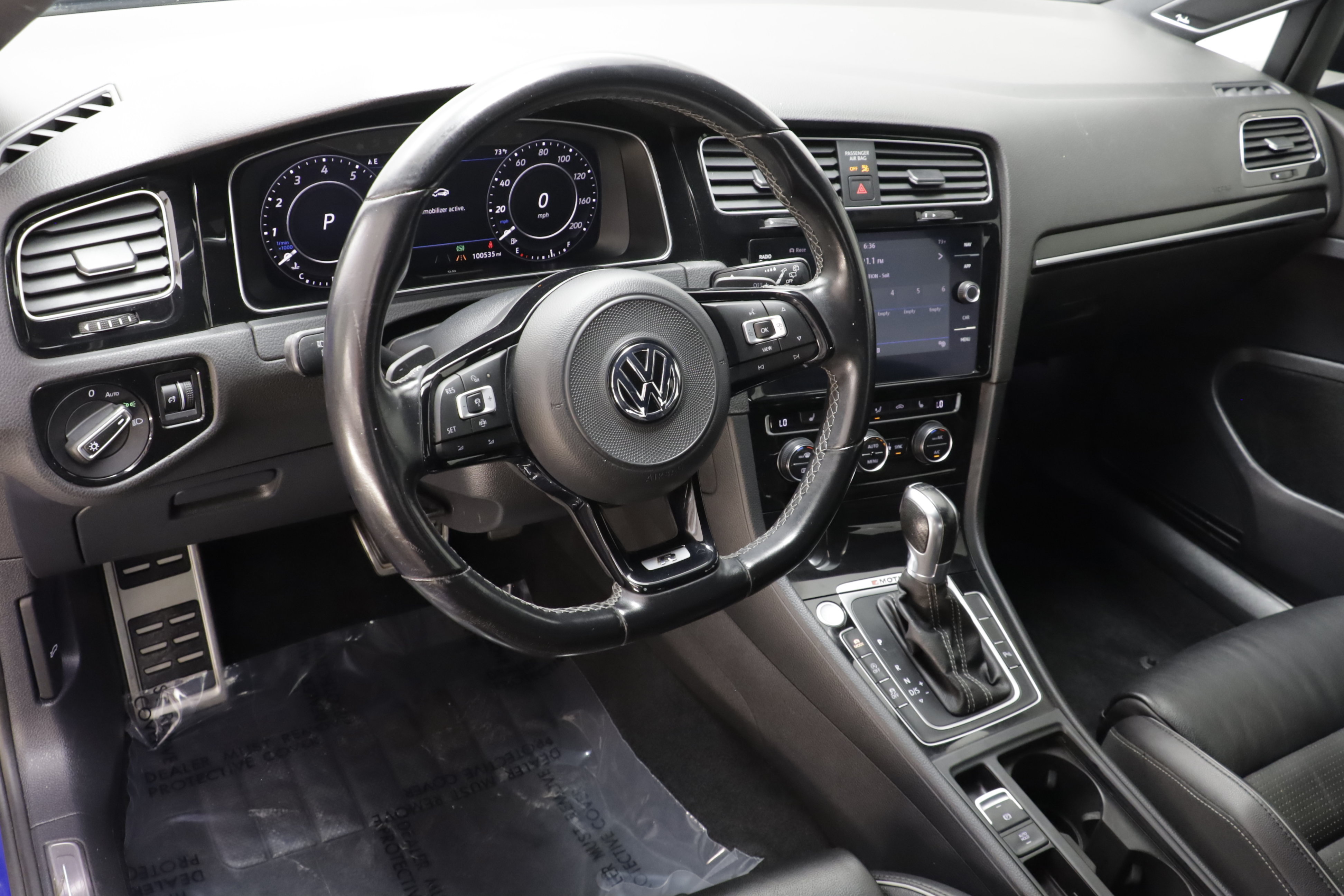 Used 2019 Volkswagen Golf R 4-Door AWD/4WD image 7