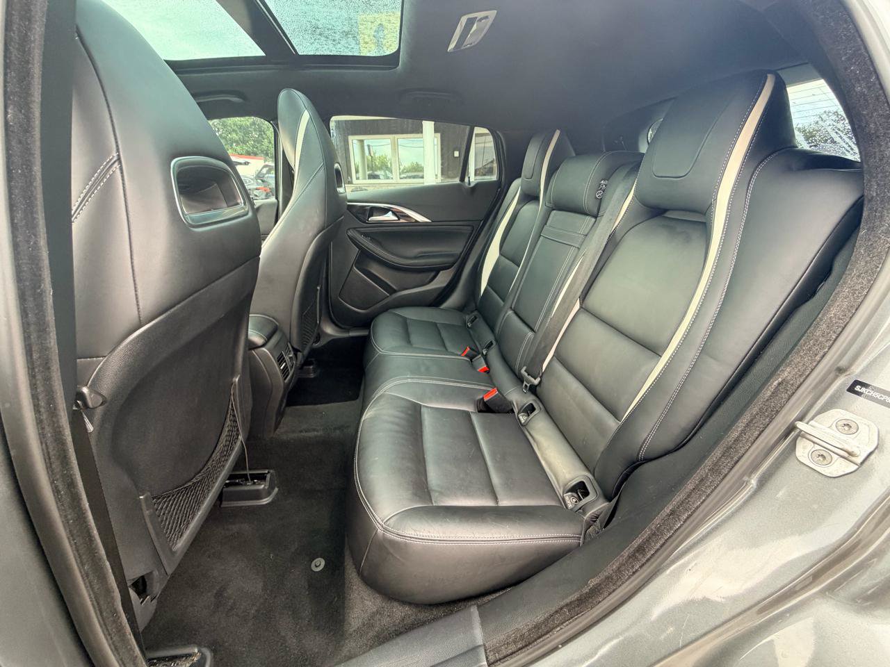 Used 2018 INFINITI QX30 Sport w/ Sport Leather Package FWD image 16