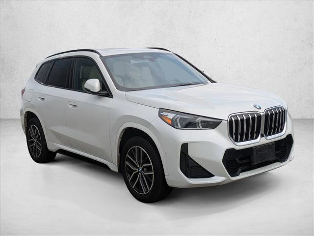 Used 2023 BMW X1 xDrive28i w/ Premium Package image 3