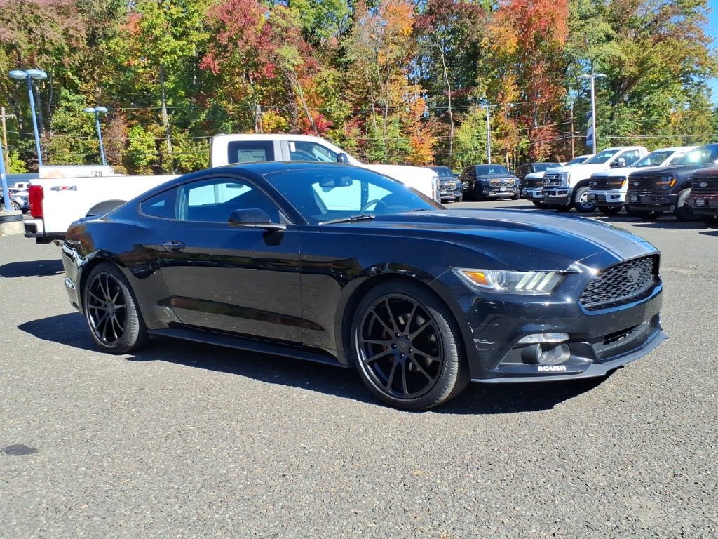 Used 2017 Ford Mustang Coupe RWD image 1