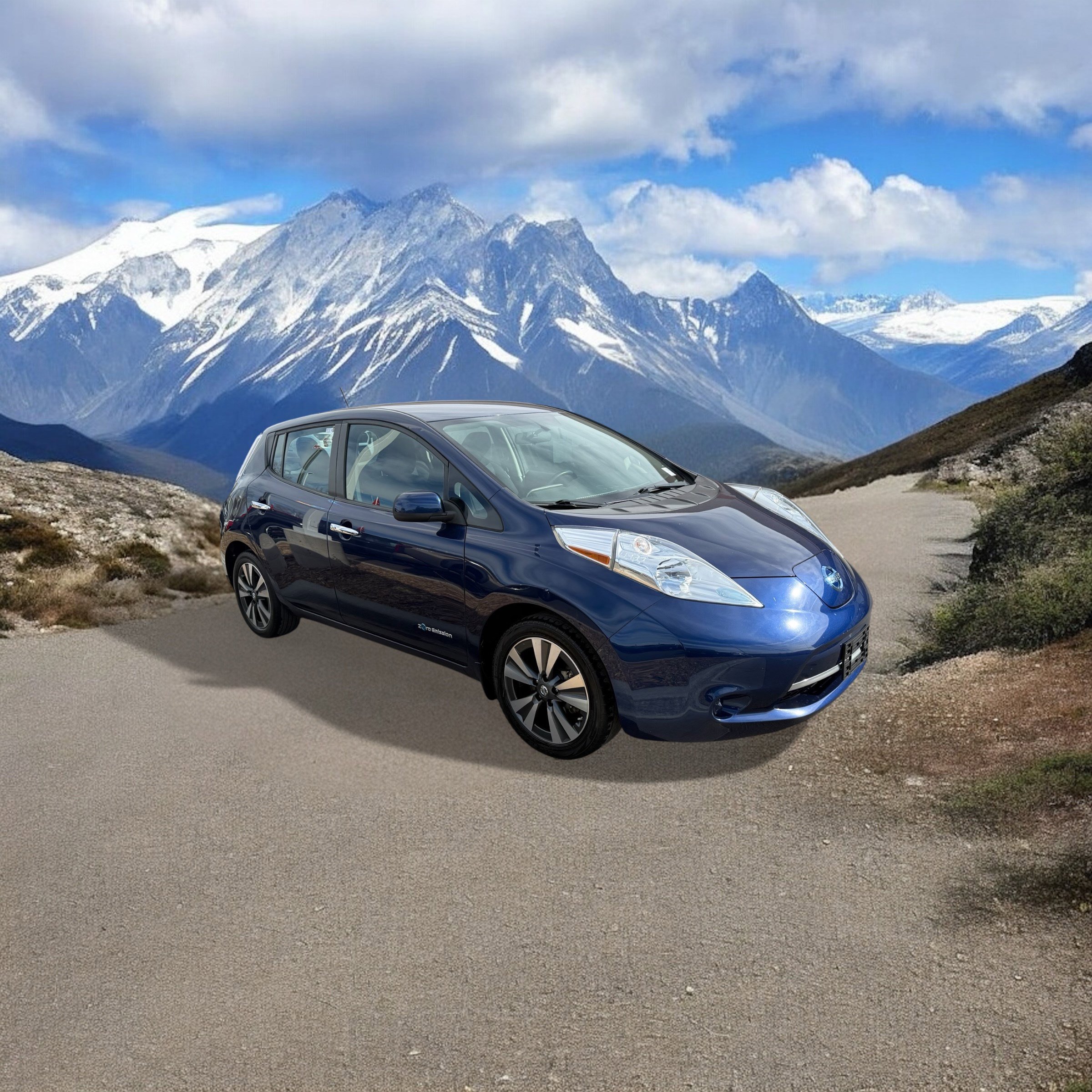 Used 2017 Nissan Leaf SV w/ Protection Package image 6