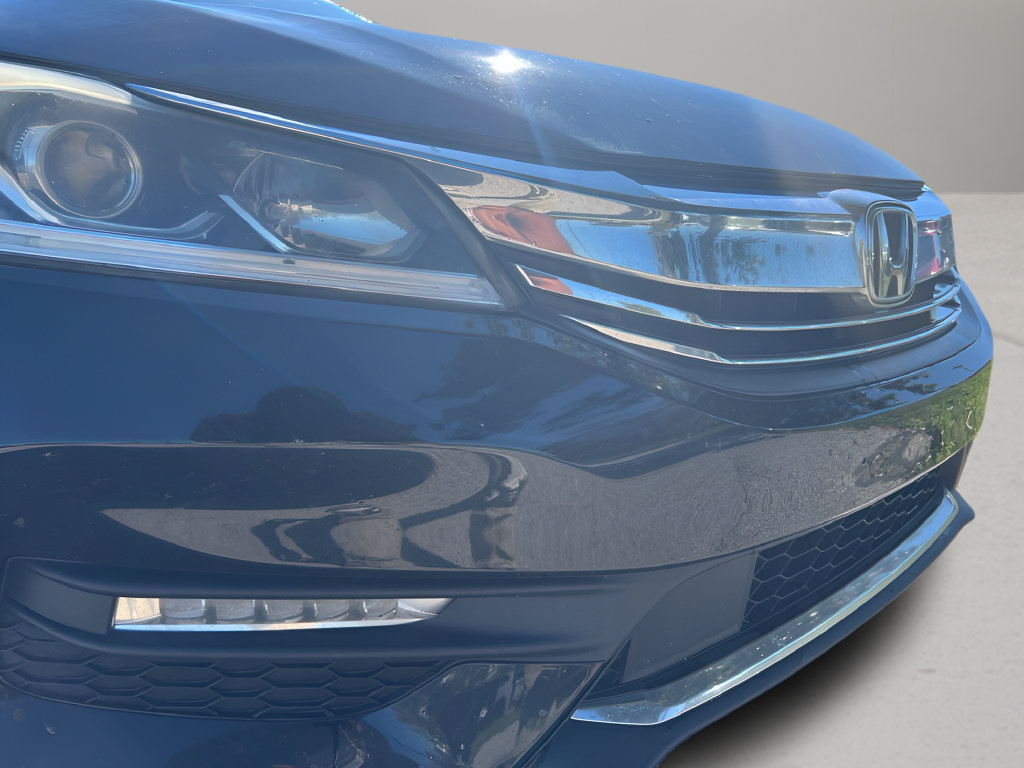 Used 2016 Honda Accord EX image 9