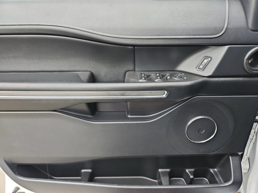 Used 2021 Ford Expedition XLT RWD image 14