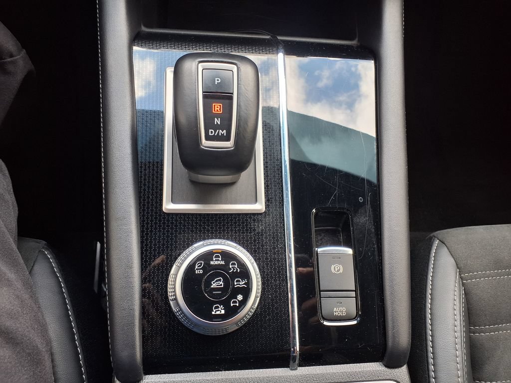 Used 2023 Mitsubishi Outlander Ralliart AWD/4WD image 30
