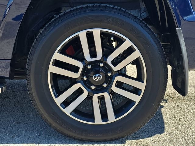 Used 2024 Toyota 4Runner Limited image 33
