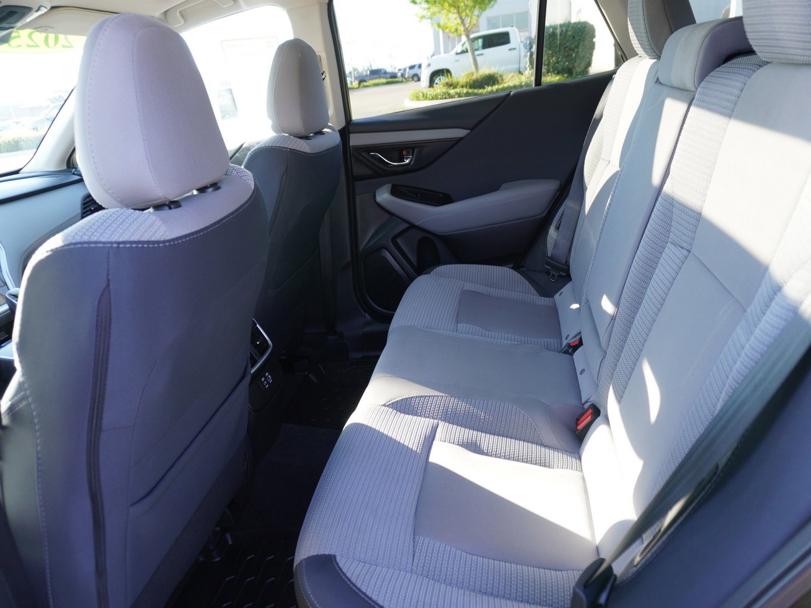 Used 2025 Subaru Outback Premium image 14