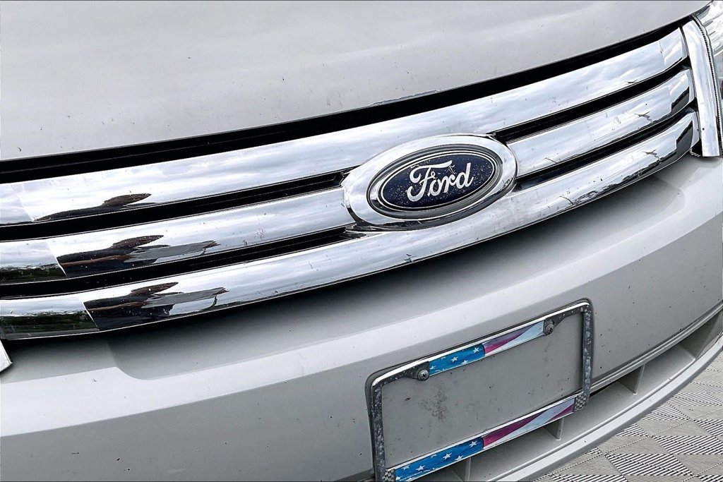 Used 2008 Ford Taurus SEL FWD image 34