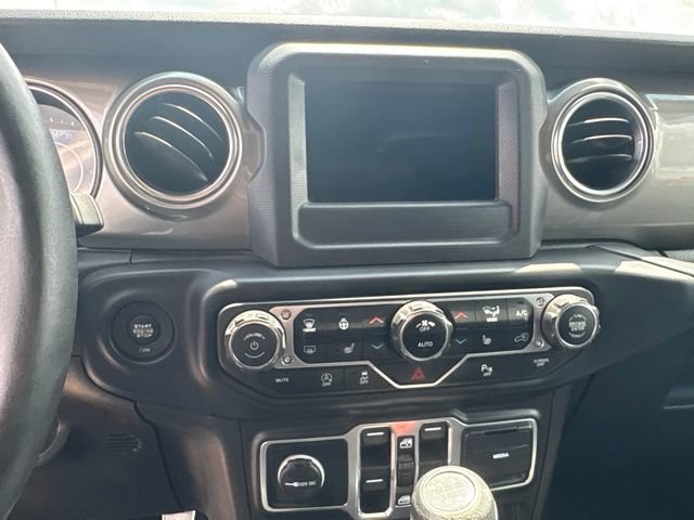 Used 2018 Jeep Wrangler Unlimited Sahara w/ LED Lighting Group AWD/4WD image 21