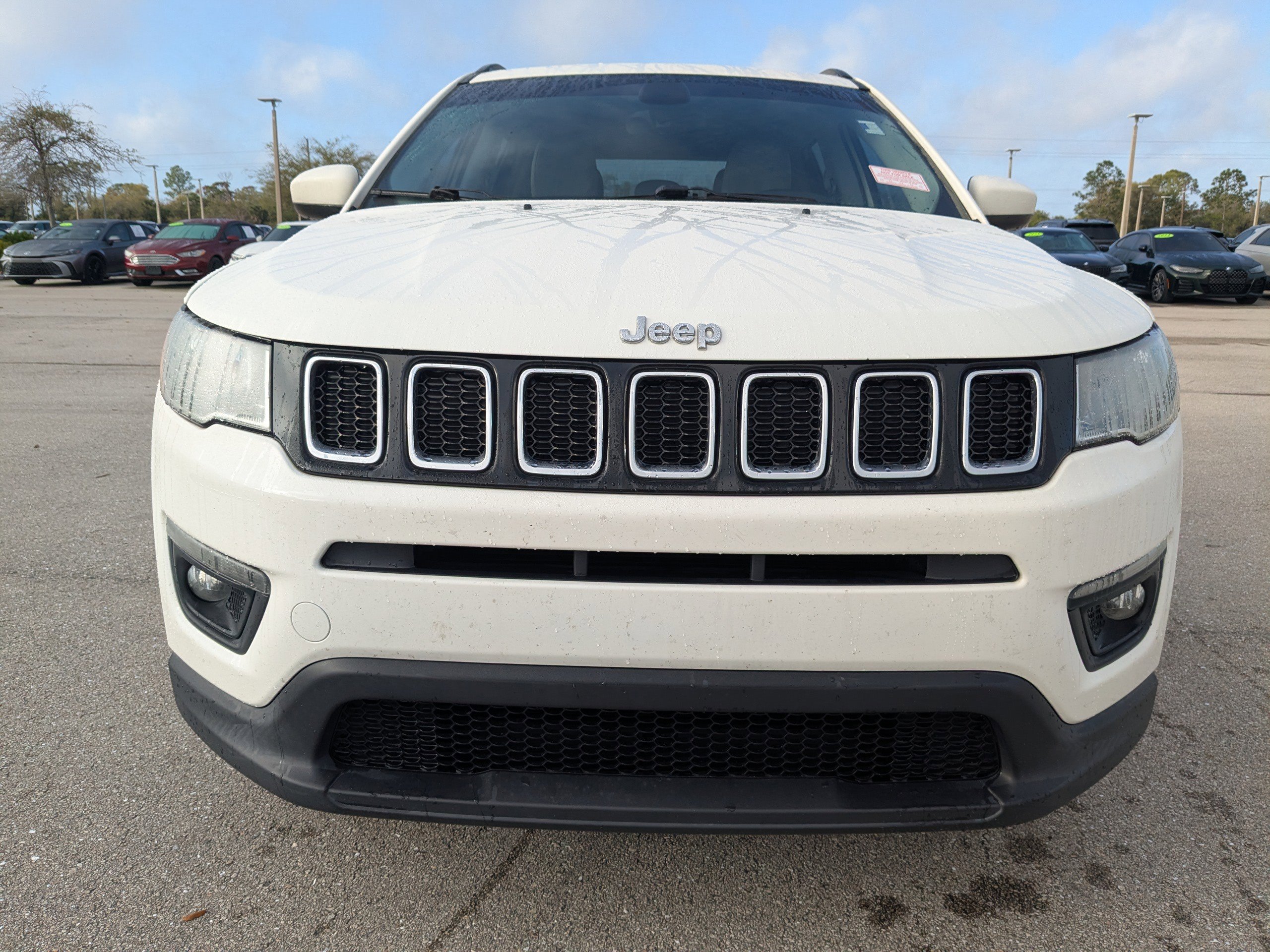 Used 2018 Jeep Compass Latitude image 3