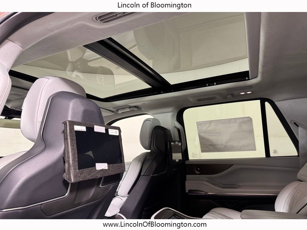 New 2025 Lincoln Navigator L Black Label image 49