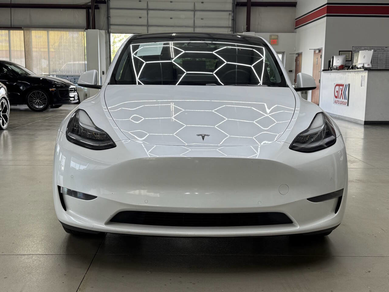 Used 2021 Tesla Model Y Long Range image 4