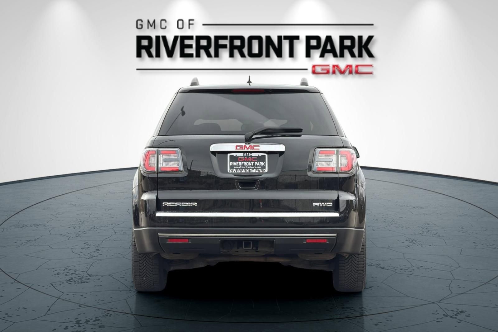 Used 2014 GMC Acadia SLE image 4