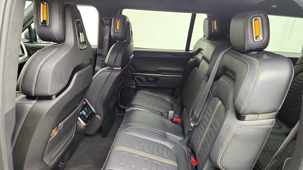 Used 2024 Rivian R1S Adventure AWD/4WD image 23