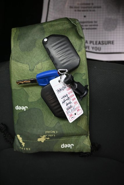 Used 2020 Jeep Wrangler Sport AWD/4WD image 11