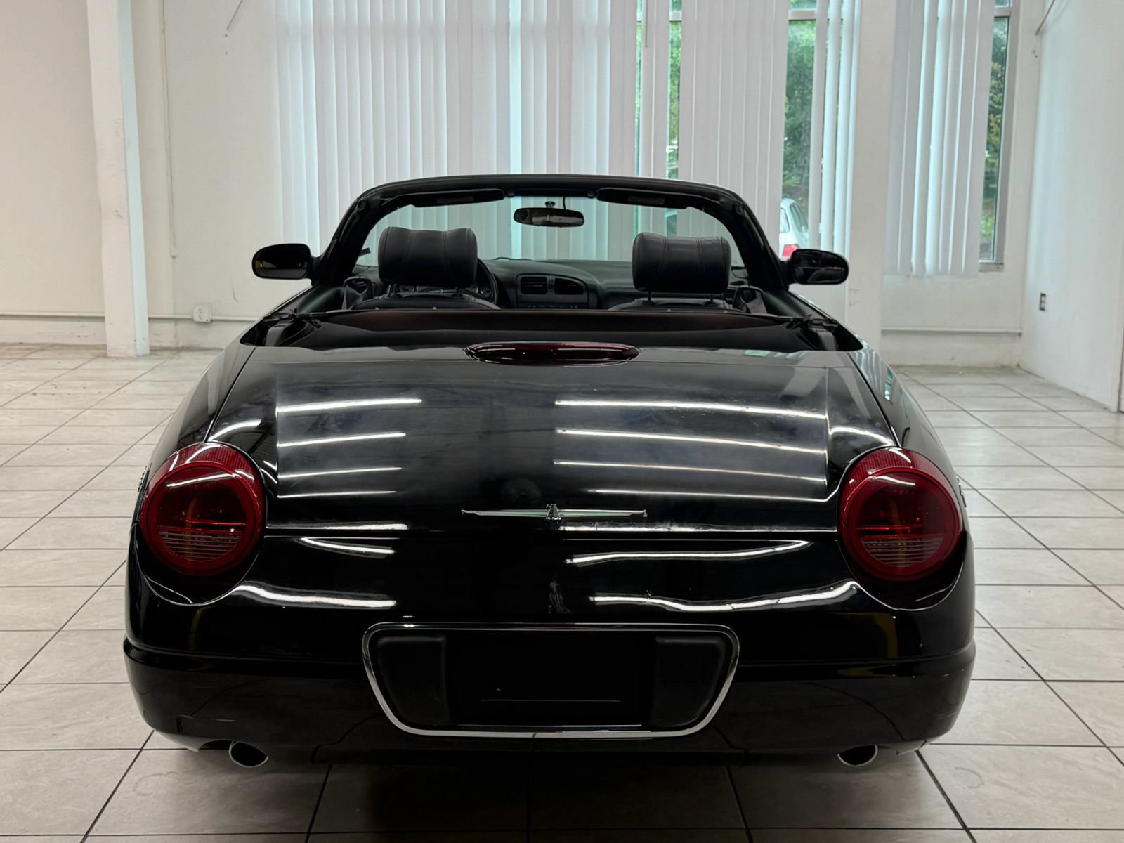 Used 2003 Ford Thunderbird RWD image 8