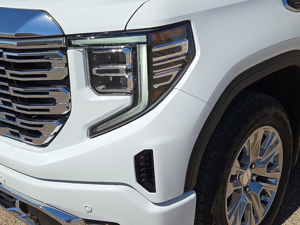 Used 2024 GMC Sierra 1500 Denali w/ Technology Package image 10