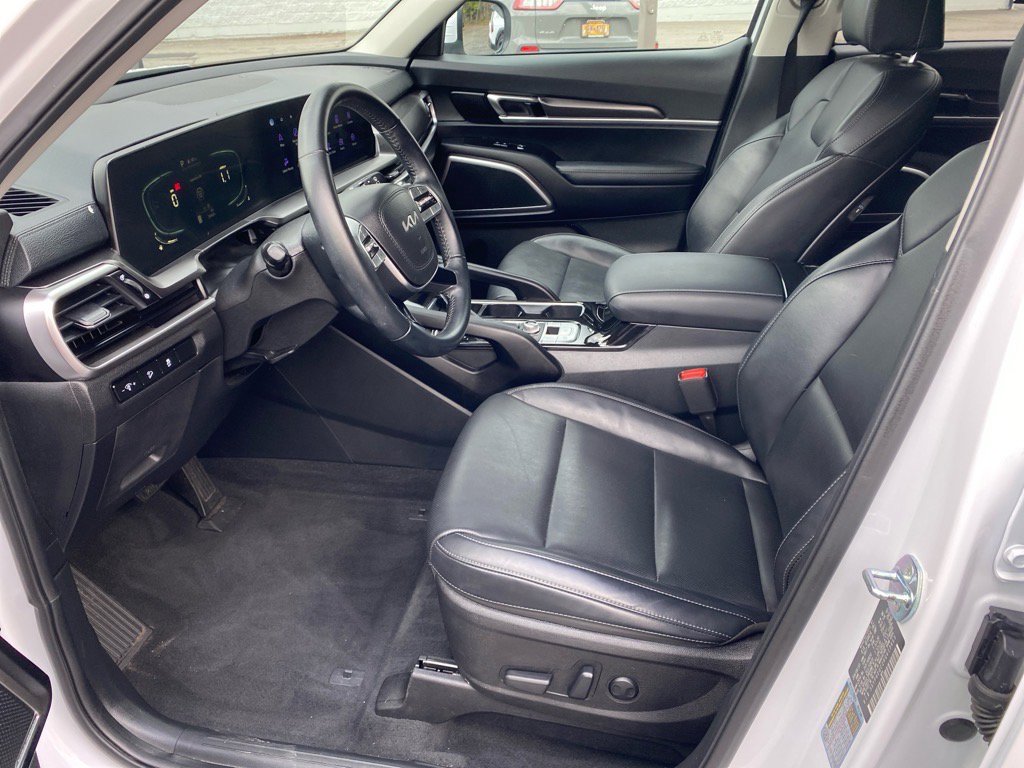 Used 2024 Kia Telluride S w/ S Sunroof Package image 10
