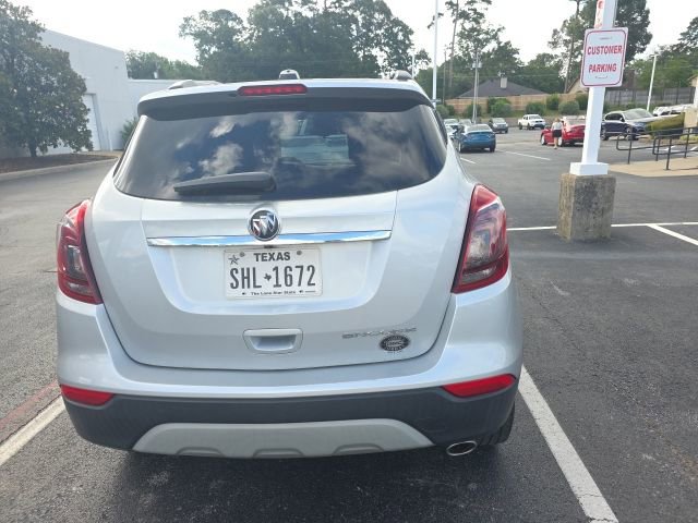 Used 2022 Buick Encore Preferred w/ Safety Package FWD image 5